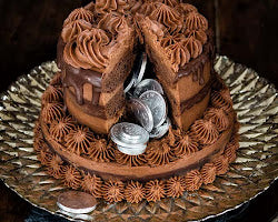 Cake with silver coin as gift