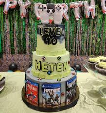 Fortnite Theme Cake