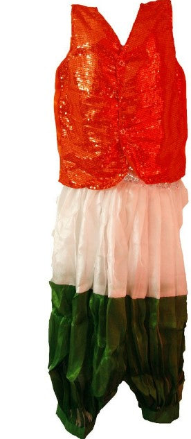 Patriotic Tricolor dress The three colors of the Indian flag stand for three different meanings. The saffron color stands for courage, the white color stands for peace and unity, and the green color stands for fertility and faith.